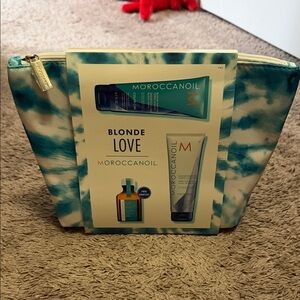 Moroccanoil Blonde Love Set - Blue and White Tie-Dye